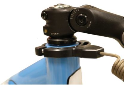 Détail antenne barre de traction Axaeco GS Antenna
